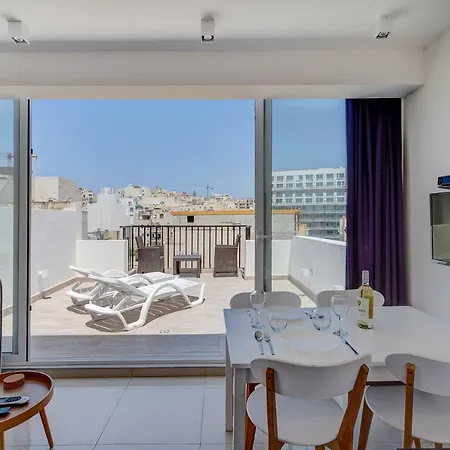 Διαμέρισμα Cosy 1br Penthouse With Terrace, Great Location Gzira