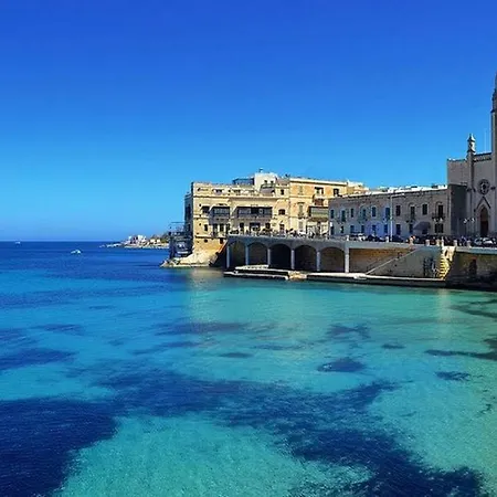 Cosy 1br Penthouse With Terrace, Great Location * Gzira